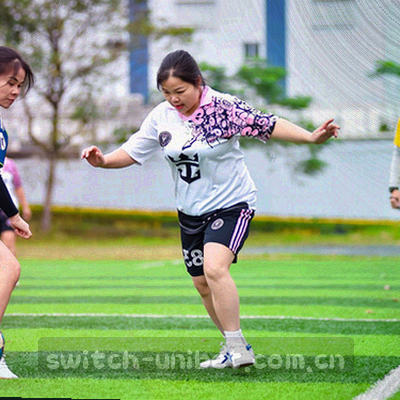 第25版服务清单封面，蓝色底上以电光绿勾勒目录框架